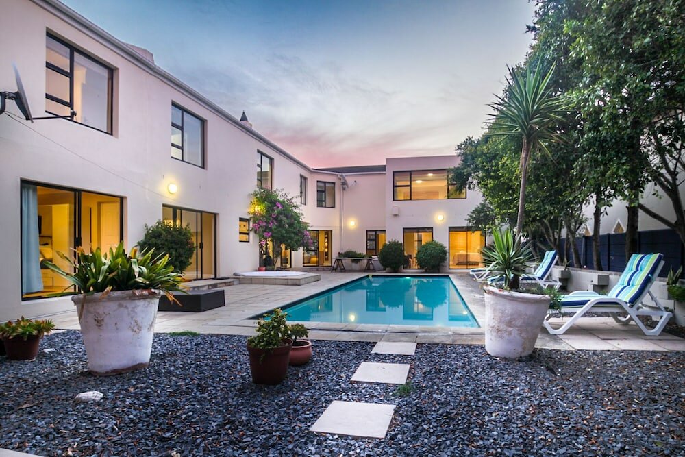 Фото Atlantic Bay Lodge