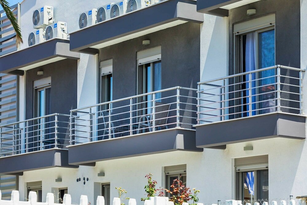 Фото Nymphes Deluxe Accommodation