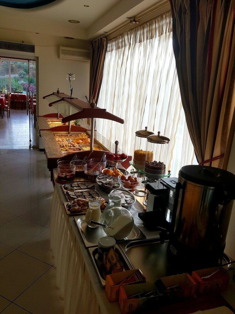 Фото Diamond Hotel