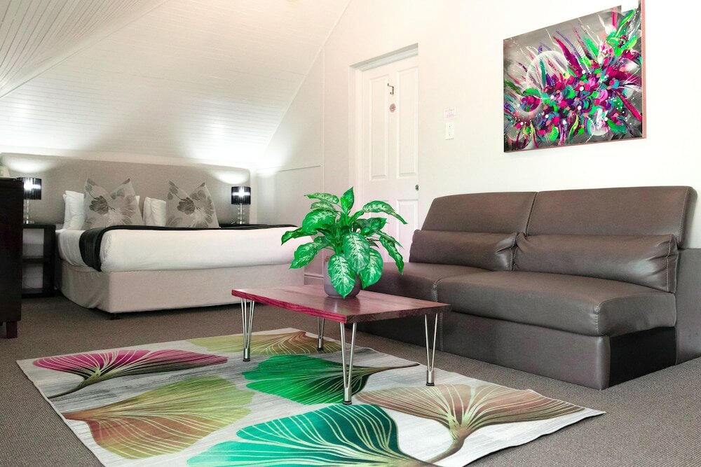 Фото 4 on Varneys Guest House