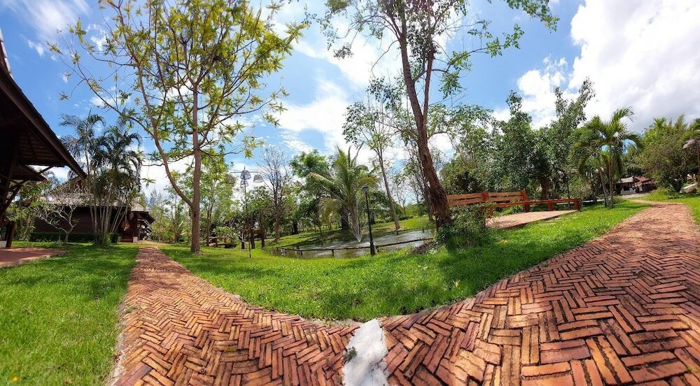 Фото Apirata Resort