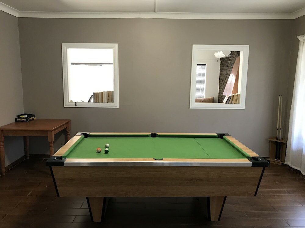 Фото Aerotropolis Guest Lodge