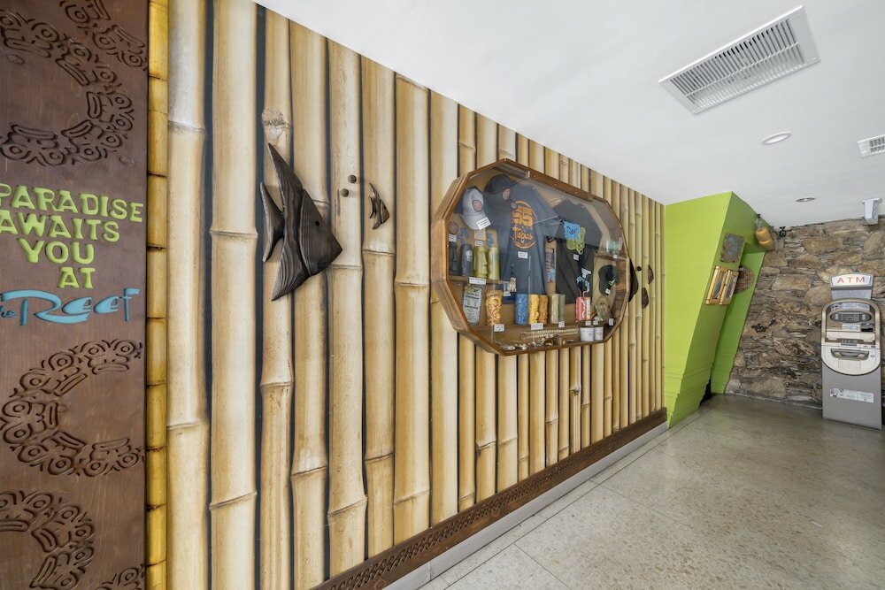 Фото Caliente Tropics Hotel