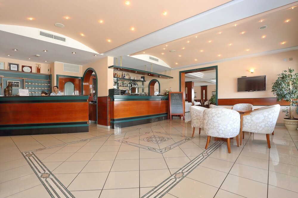 Фото Hotel Mediteran