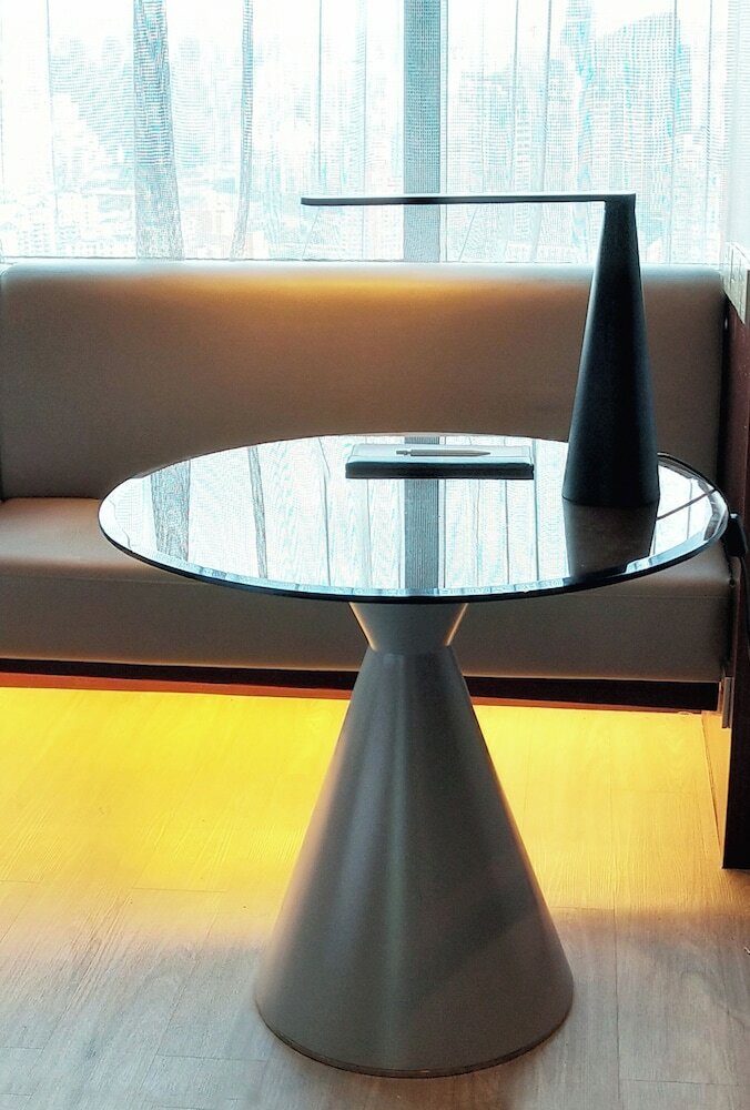 Фото Renaissance Shanghai Zhongshan Park Hotel