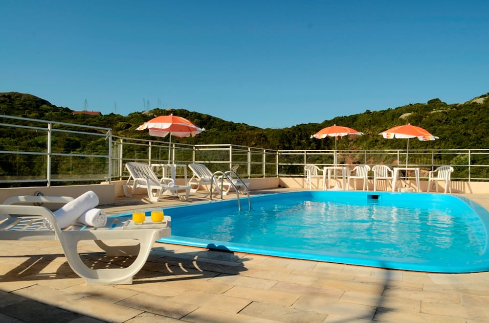 Фото Joaquina Beach Hotel