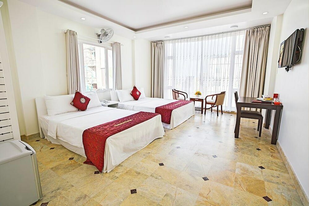 Фото Daystar Hotel