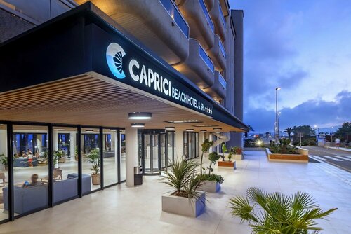 Внешний вид отеля Caprici Beach Hotel & SPA в Санта-Сусане, фото 2