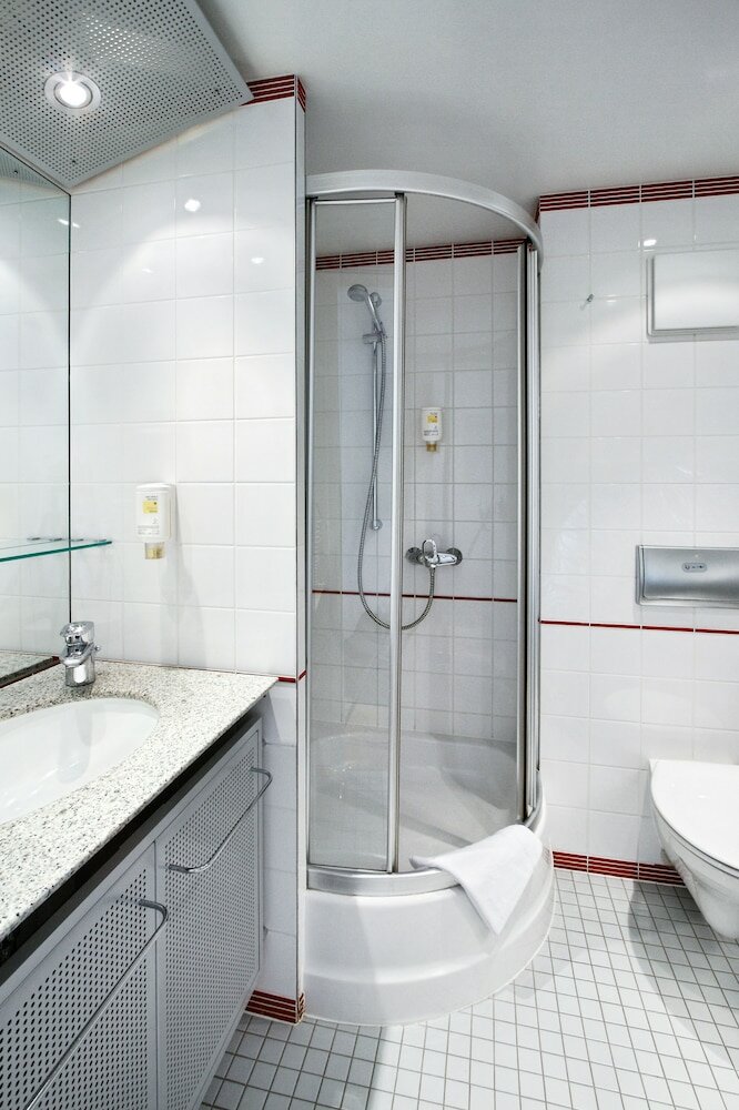 Фото Kongresshotel Potsdam am Templiner See