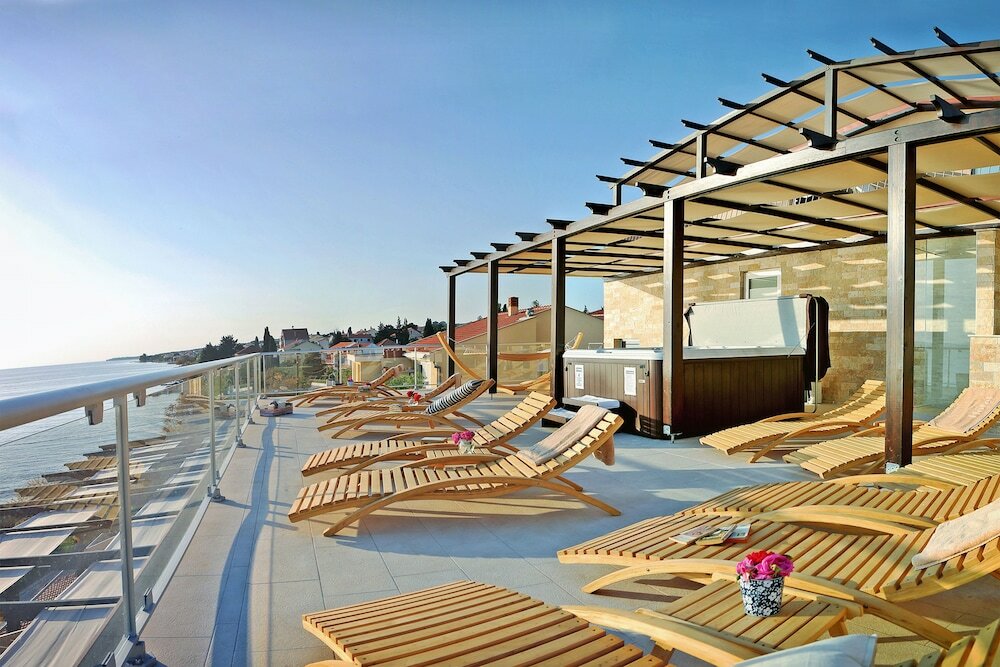 Фото Hotel Delfin