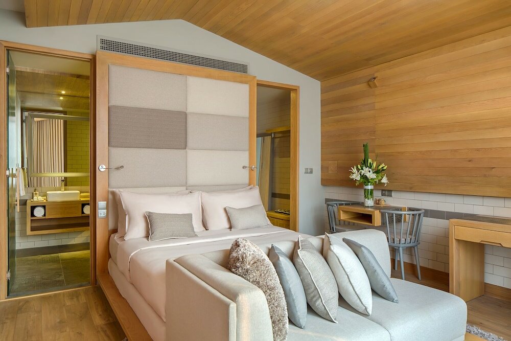 Фото Fusion Suites Sai Gon