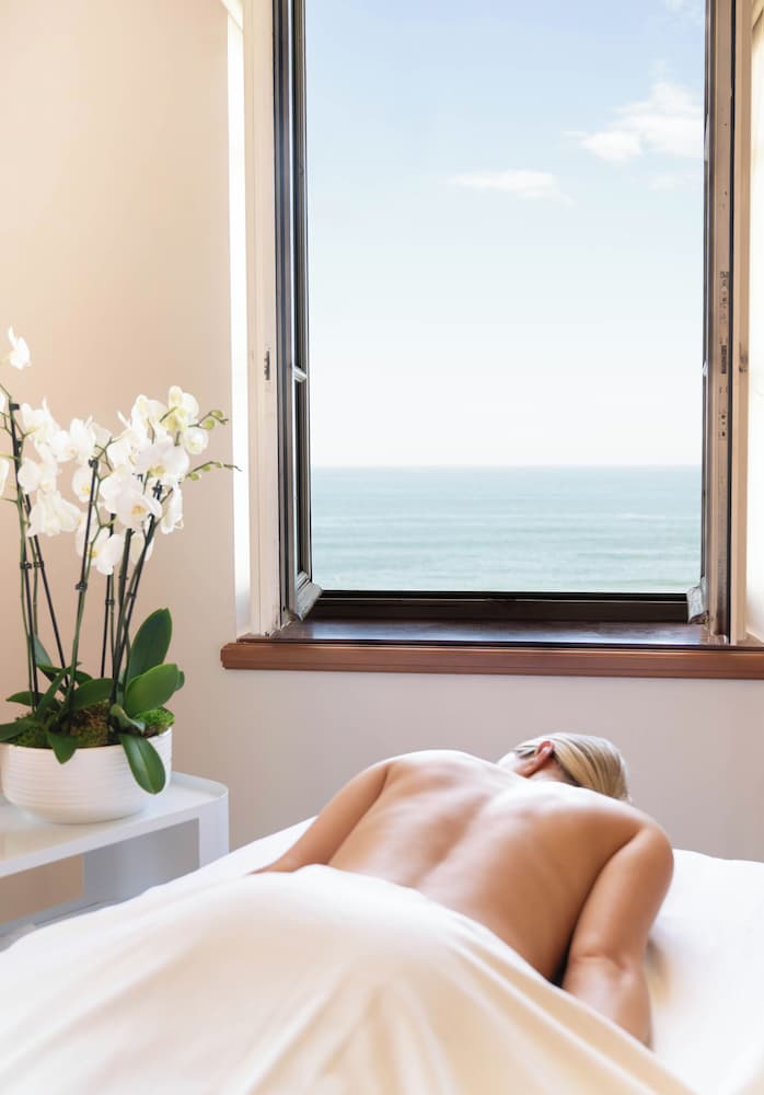 Фото Hôtel Du Palais