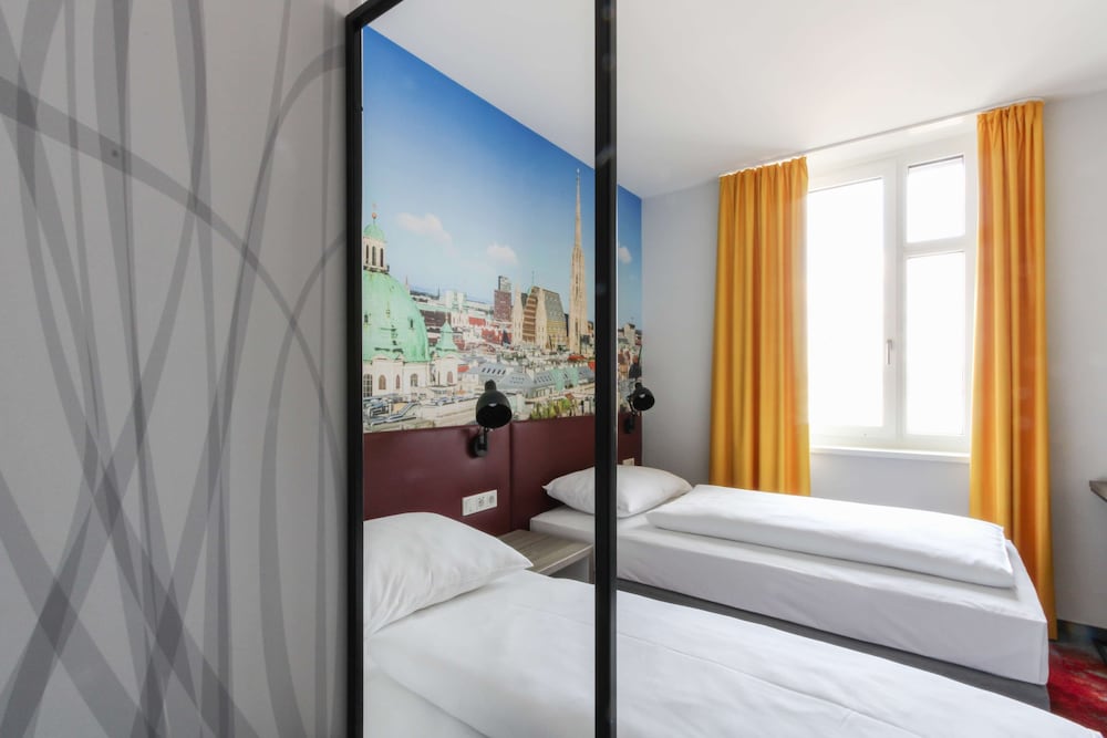 Фото Campanile Vienna South