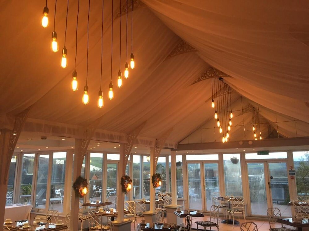 Фото The White Hart Hotel