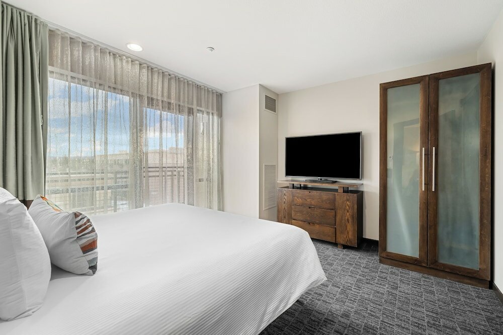 Фото The Oxford Hotel Bend