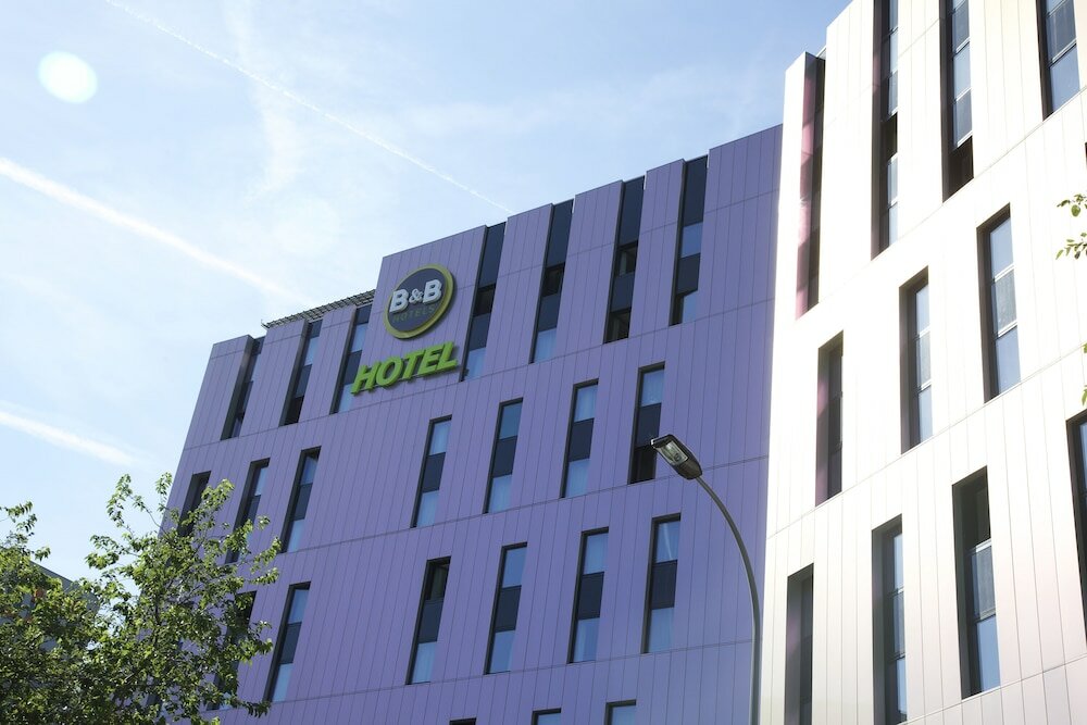 Фото B&B Hotel Paris Porte Des Lilas