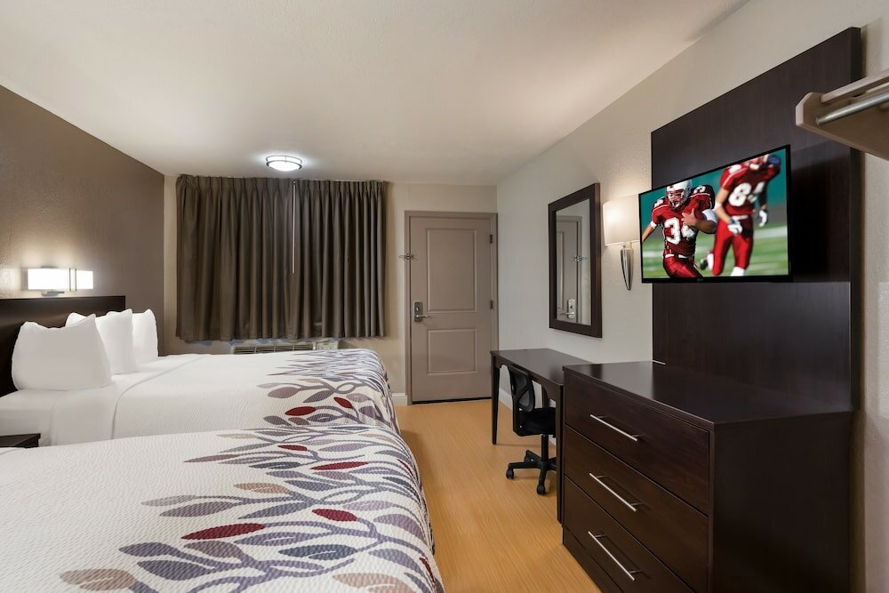 Фото Red Roof Inn Stockton