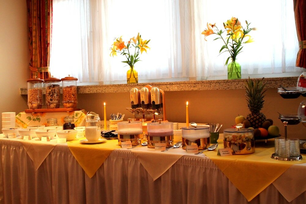 Фото City Hotel Deutsches Haus