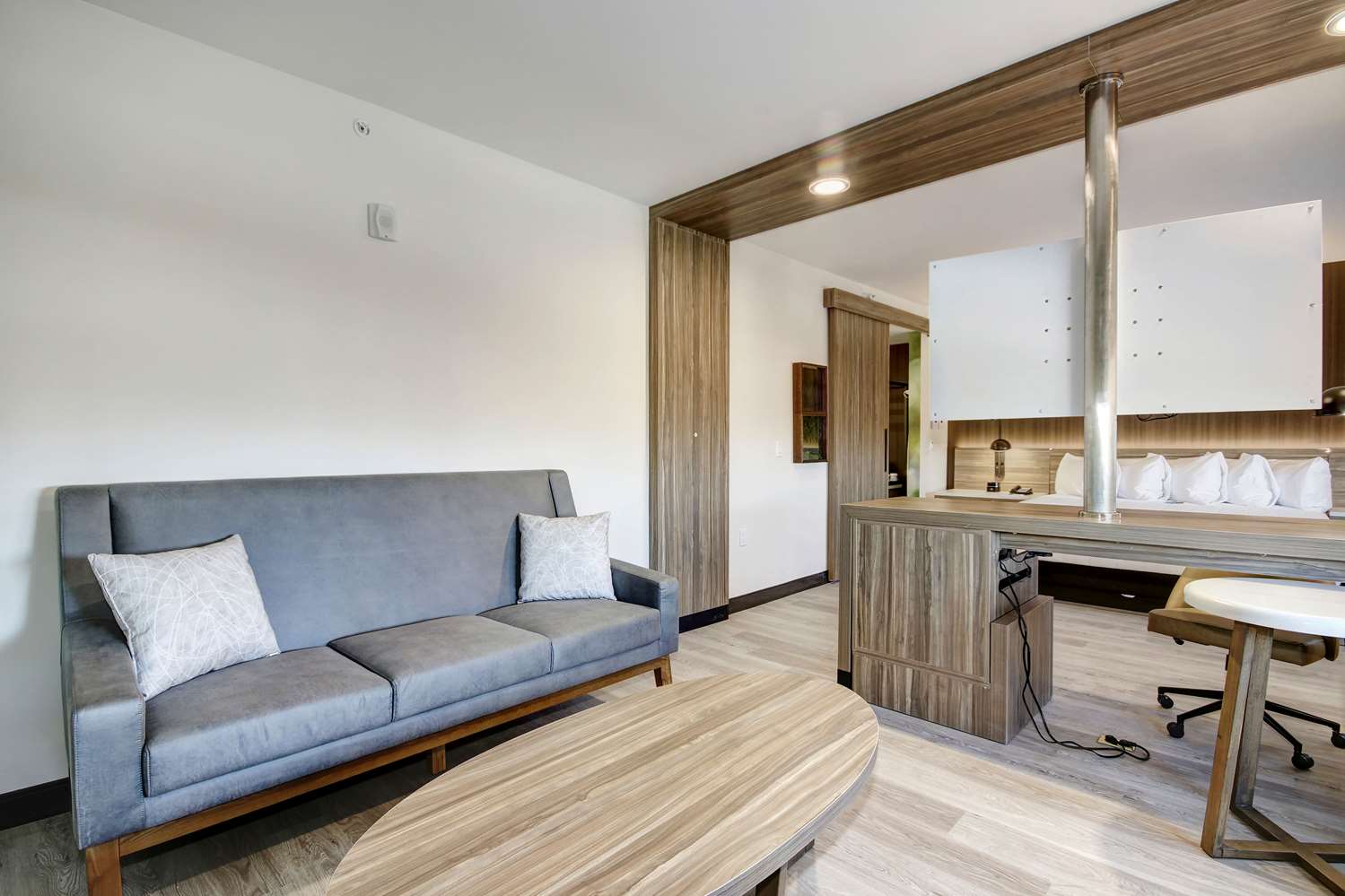 Фото Wyndham Garden Sacramento Airport Natomas