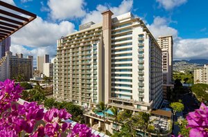 Гостиница Hilton Garden Inn Waikiki Beach