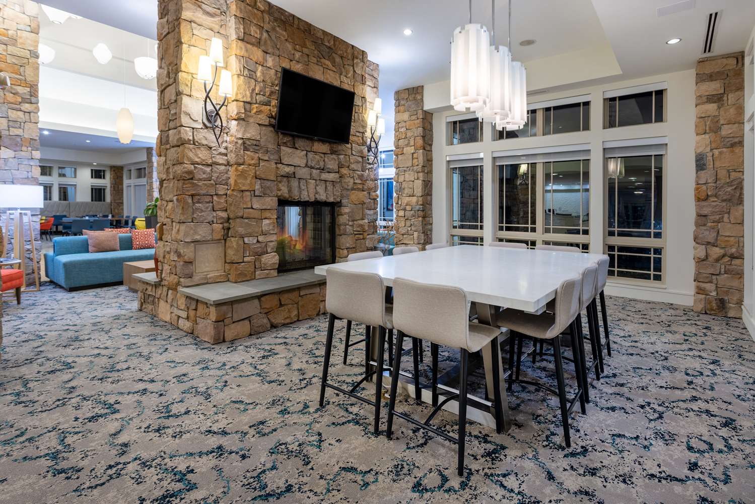 Фото Hilton Garden Inn Roanoke