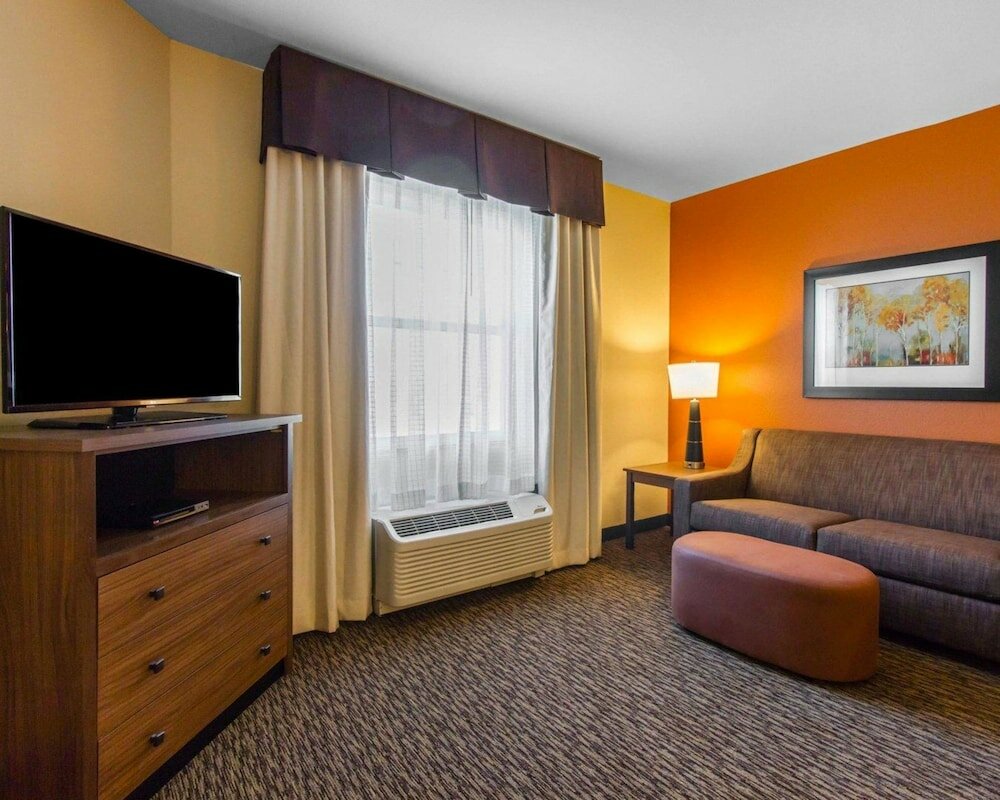 Фото MainStay Suites Watford City - Event Center