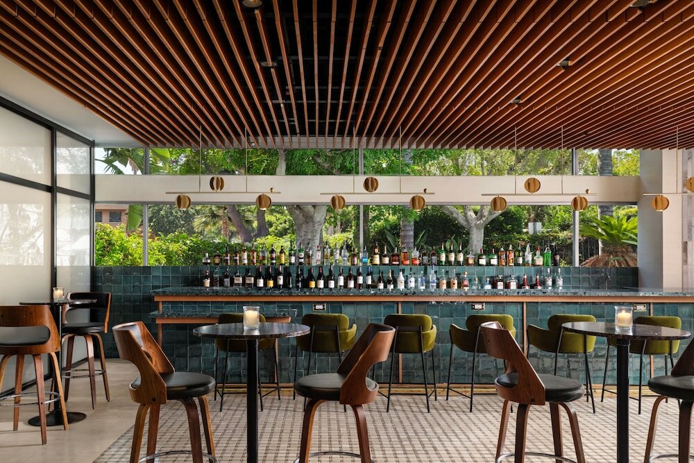 Фото Sheraton Ontario Airport Hotel