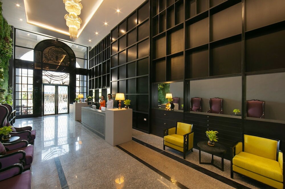 Фото Azalea Parkview Hotel