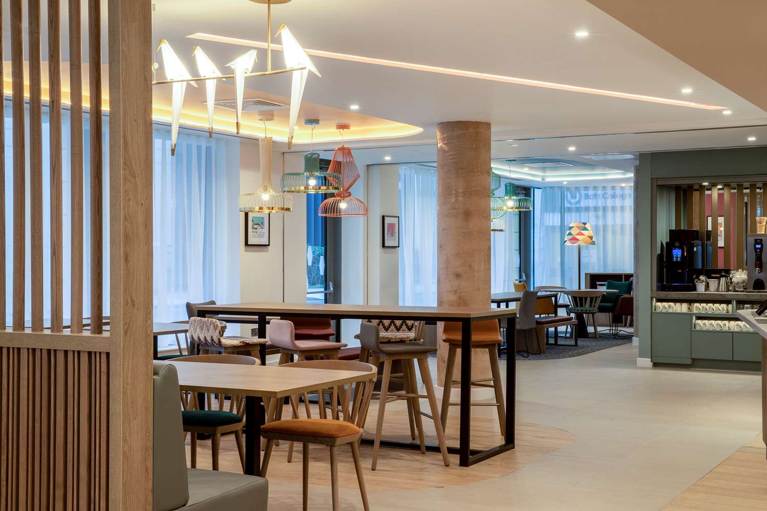 Фото Hampton by Hilton Bath City