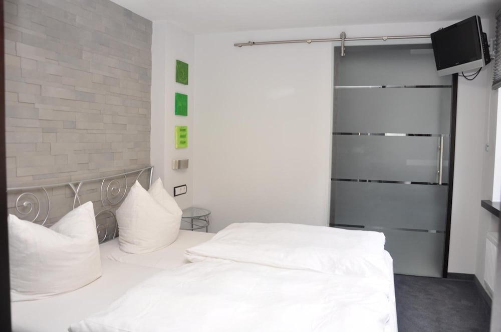 Фото Hotel Goldene Sonne