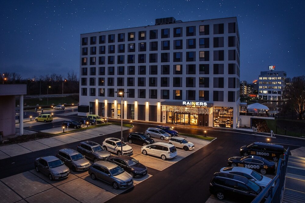 Фото отеля 1