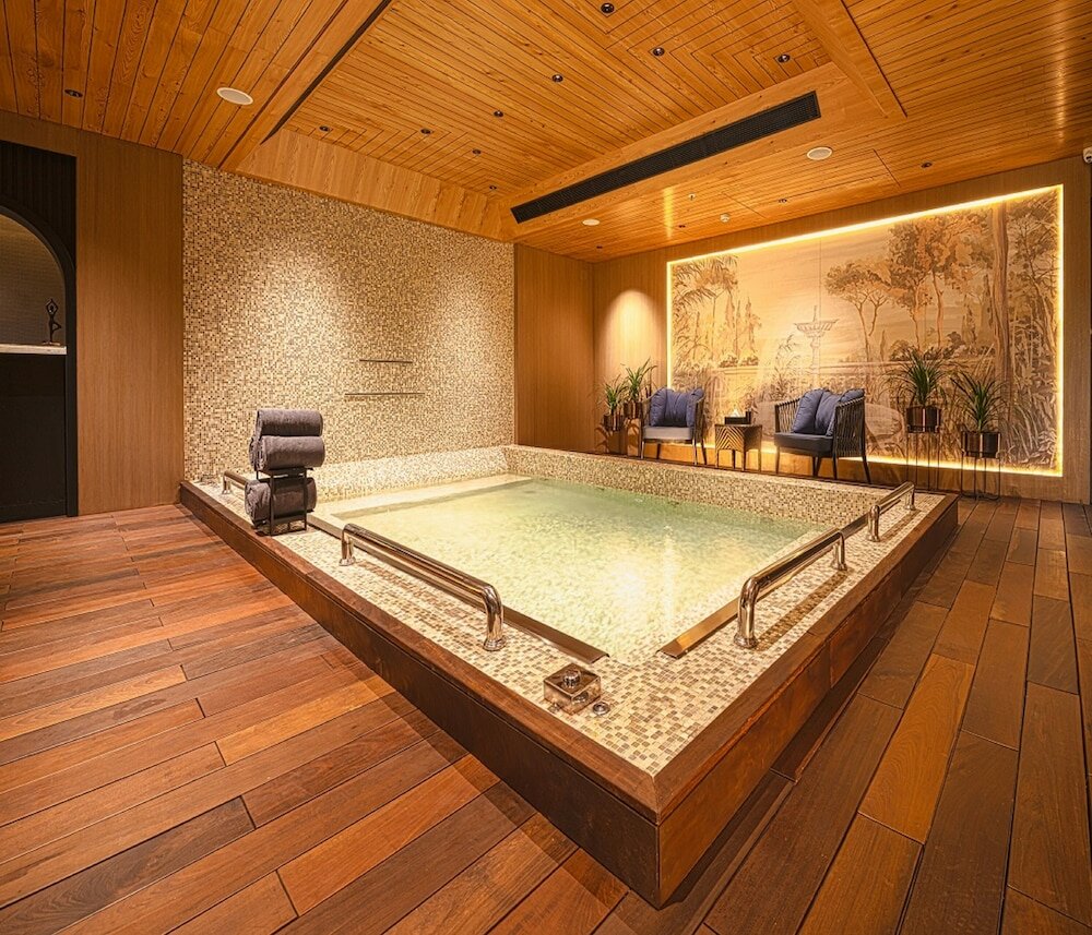 Фото Parallel Hotel