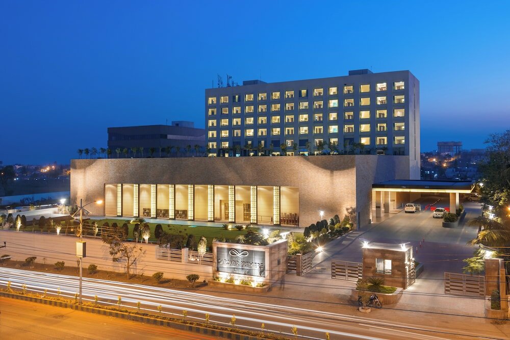 Фото отеля 1