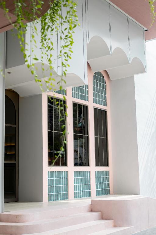 Фото Away Bangkok Sukhumvit