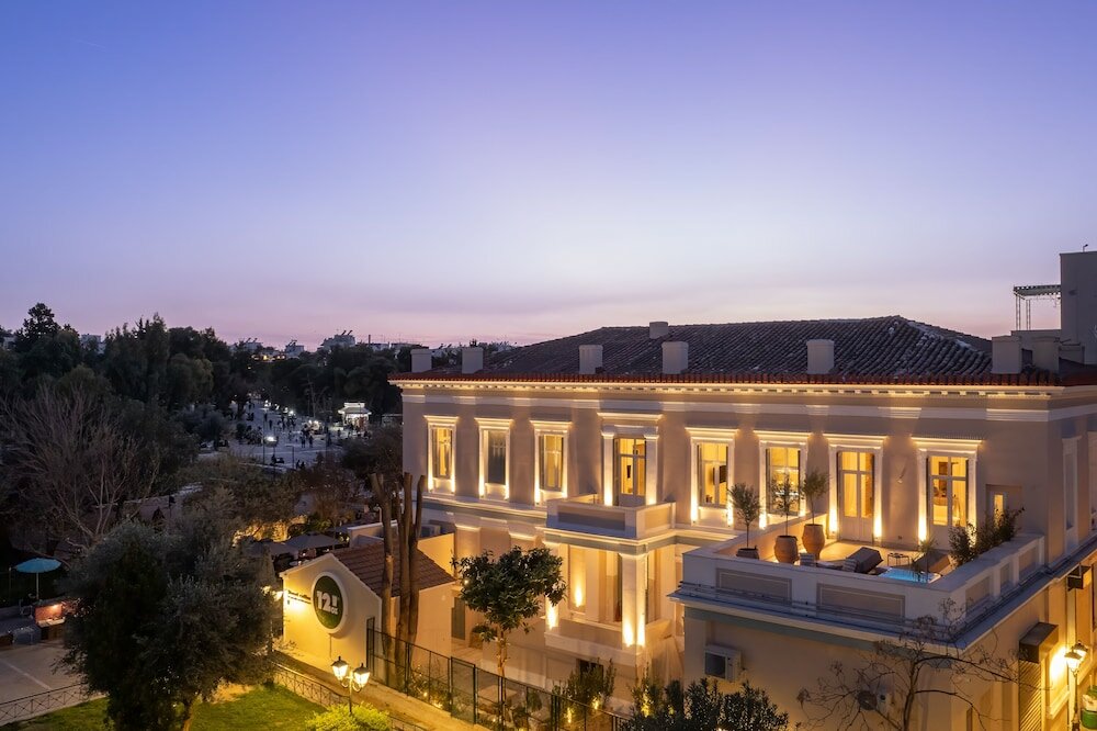 Фото отеля 1