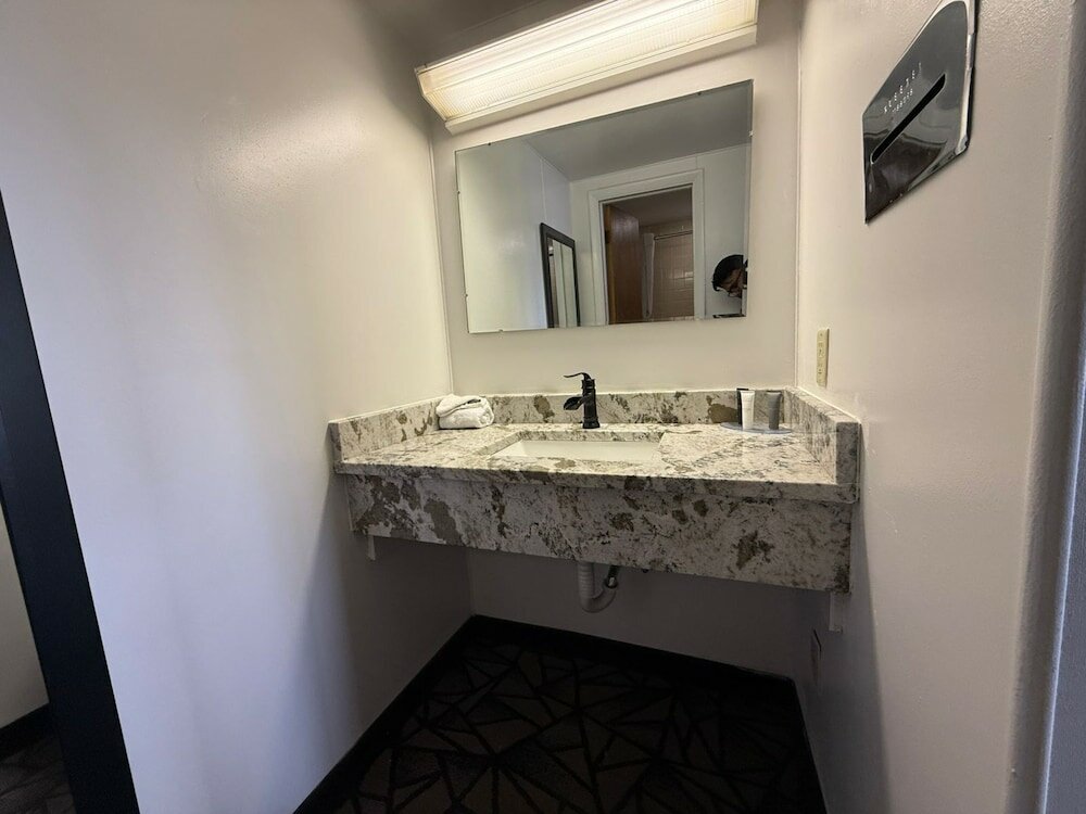 Фото Tomahawk Motor Lodge