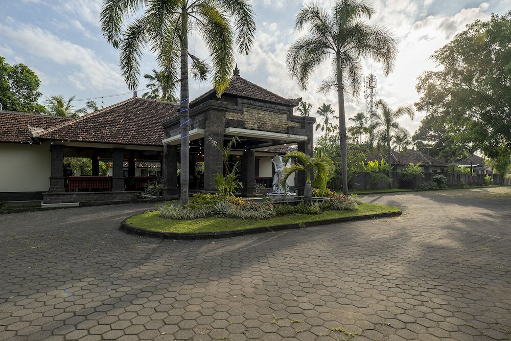 Фото Jimbarwana Hotel