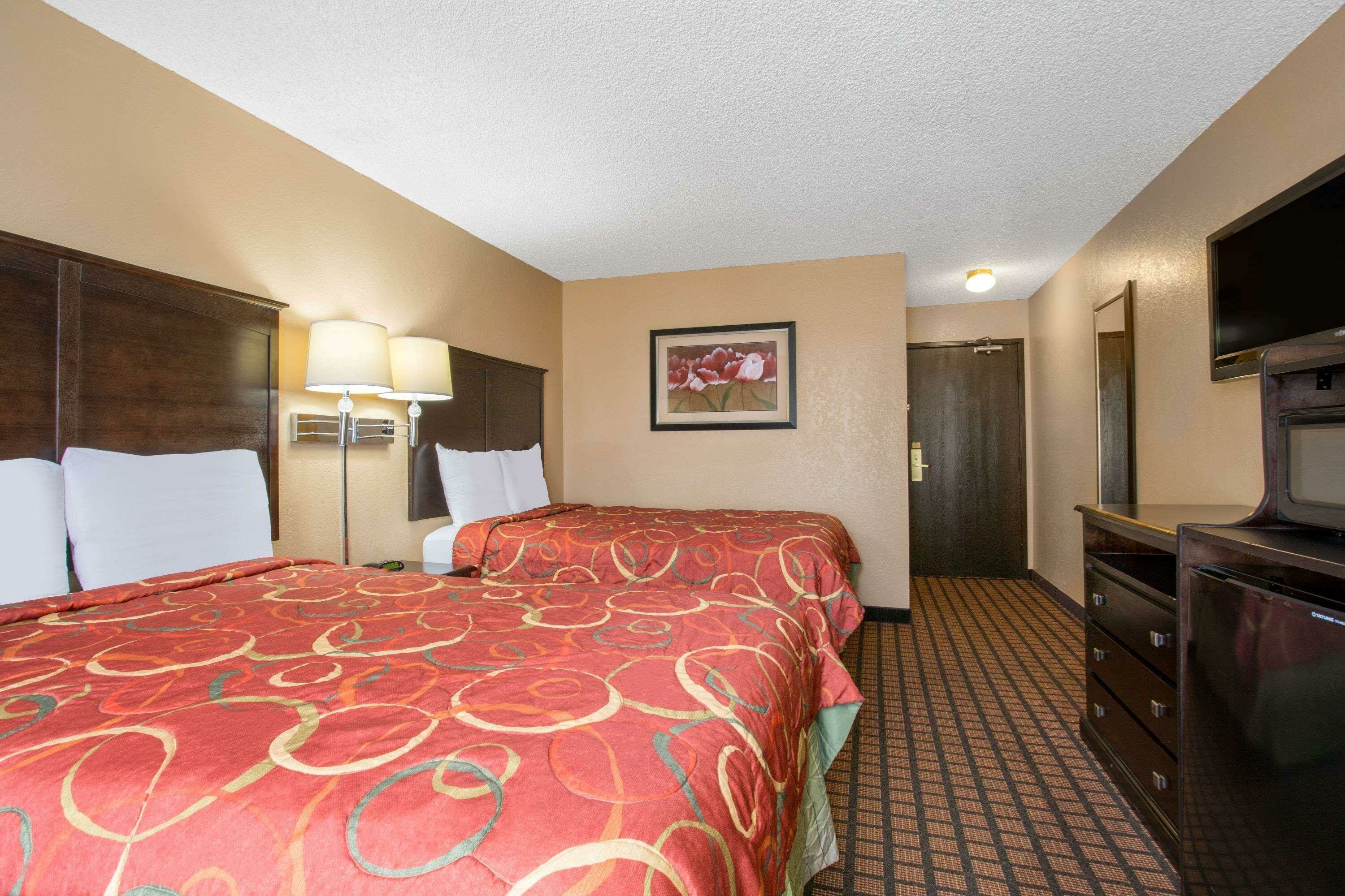 Фото Texarkana Inn