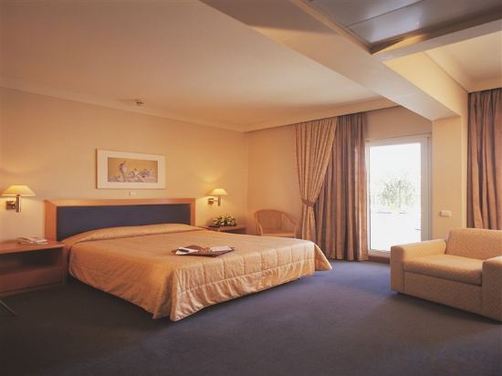 Фото Golden Age Hotel