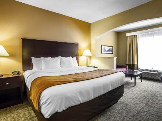 Фото Comfort Suites near Route 66