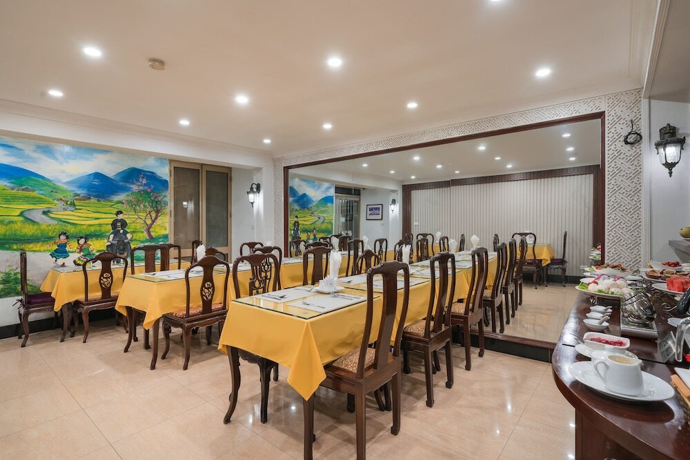 Фото Hanoi Little Town Hotel
