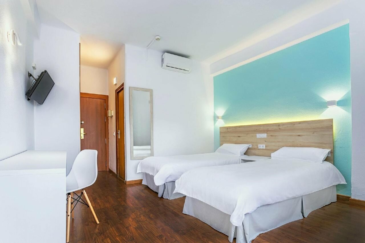 Фото Hotel Torremolinos Centro