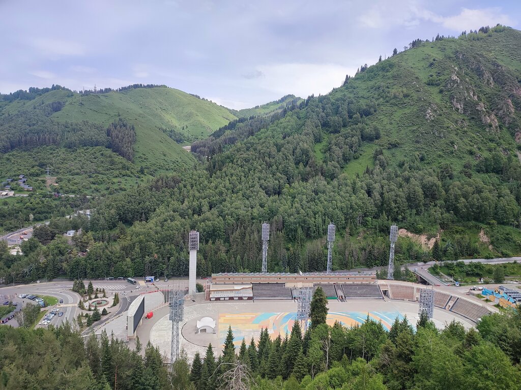 Парк аттракционов Gorilla Zipline Medeu, Алматы, фото