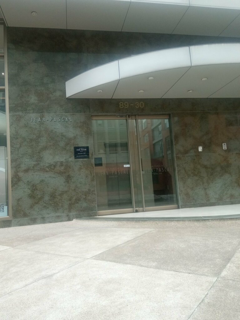 Perfume and cosmetic company Oficina Jean-pascal, Bogota, photo