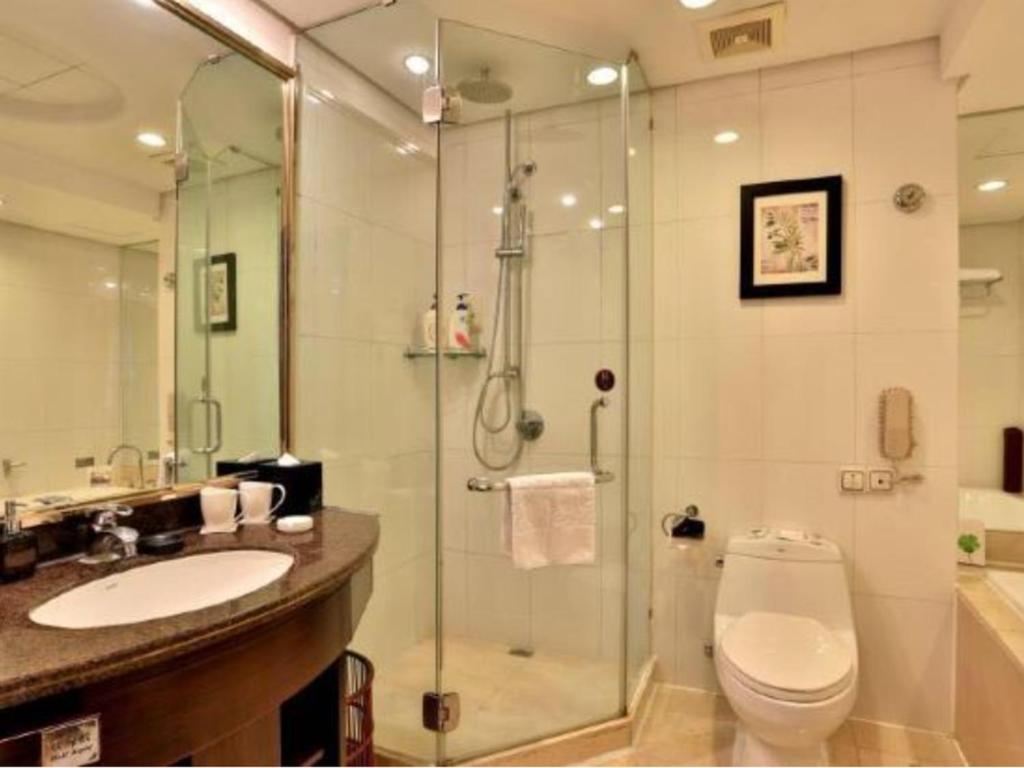 Фото Yimei Plaza Hotel