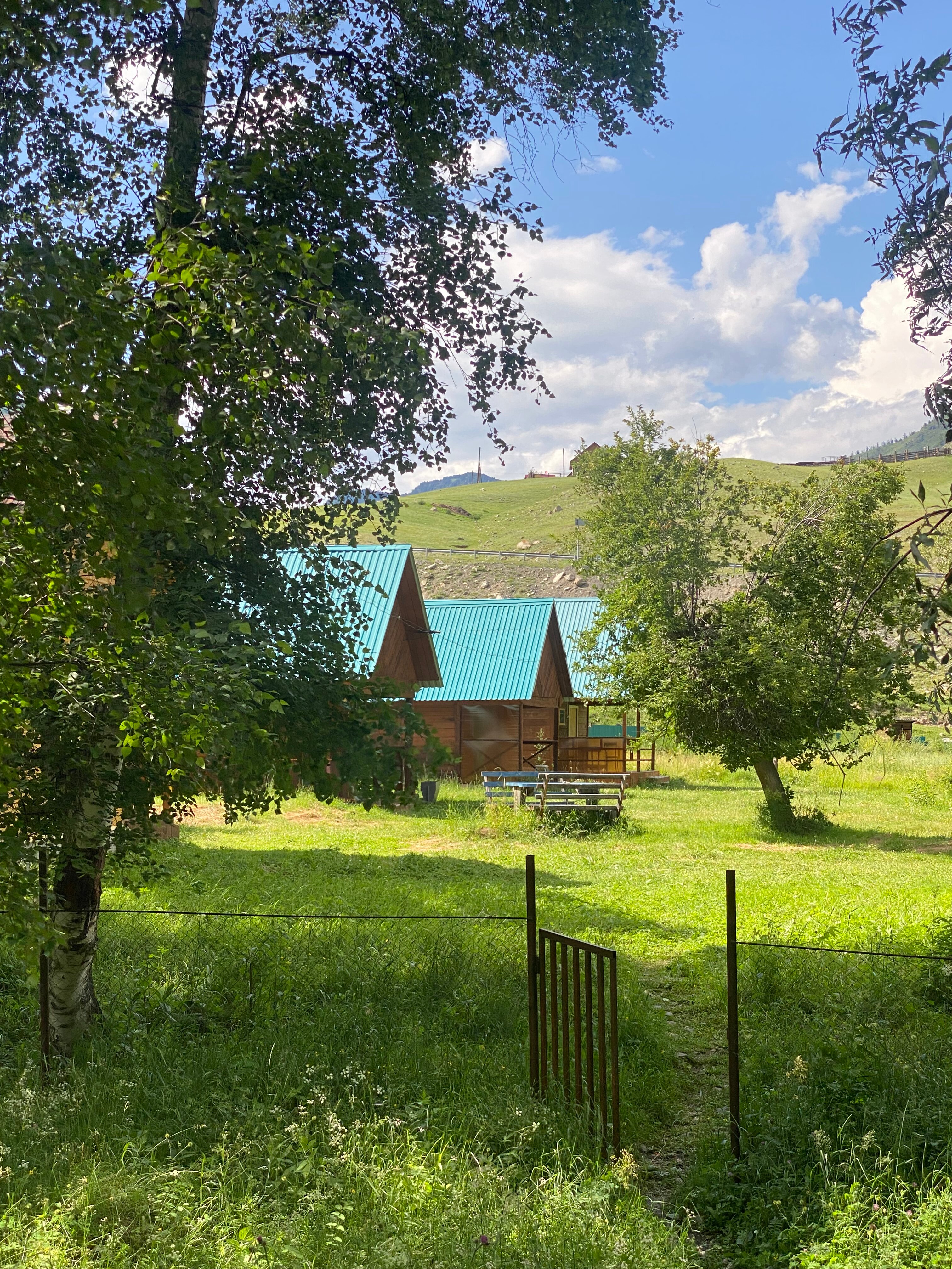 Фото Эркелей