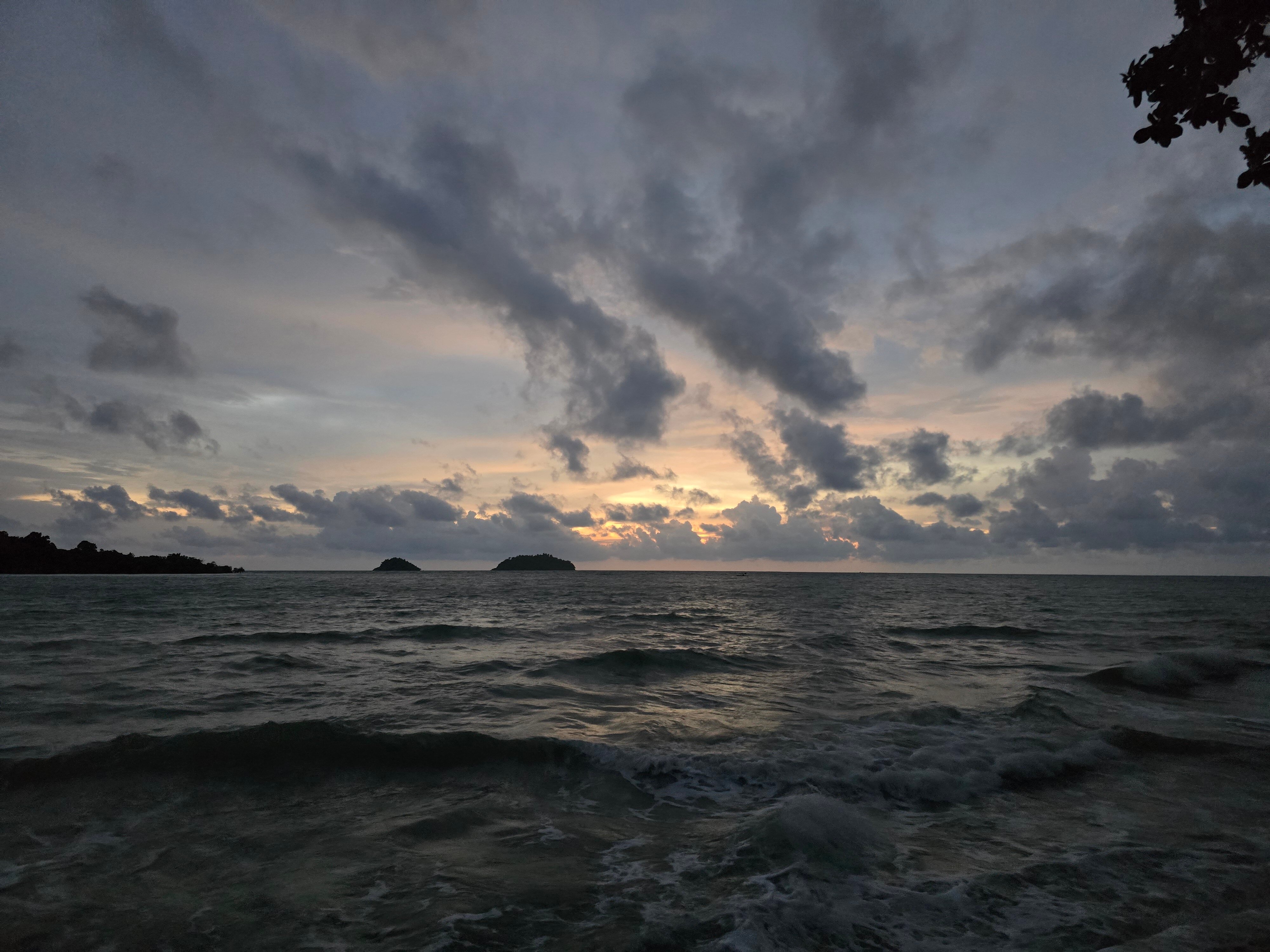 Фото Sylvan Koh Chang