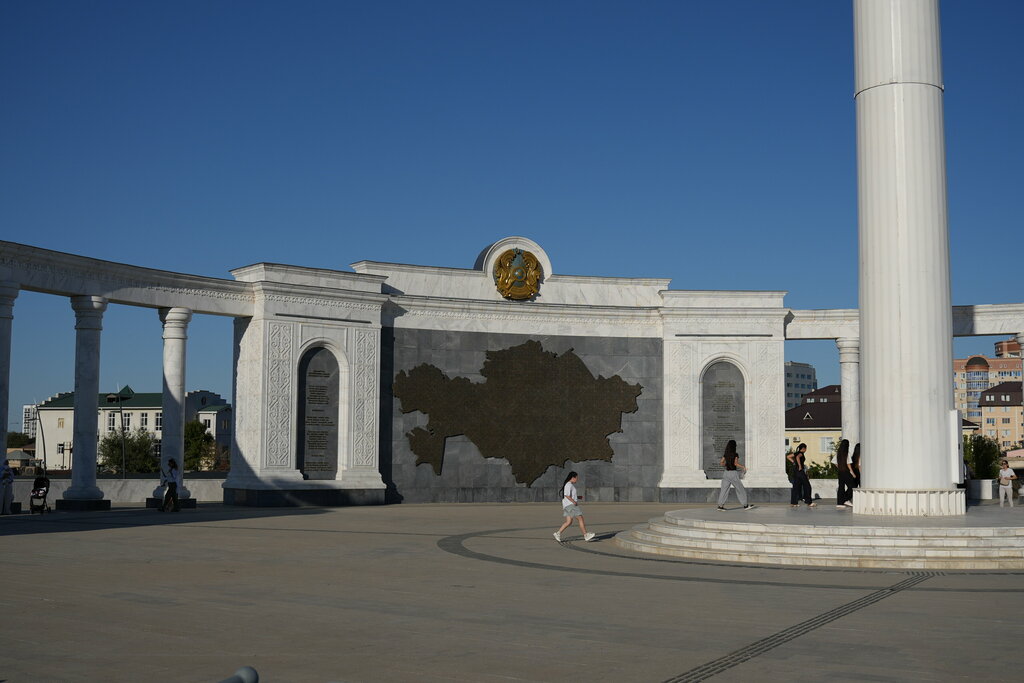 Landmark, attraction Flagpole, Atyrau, photo