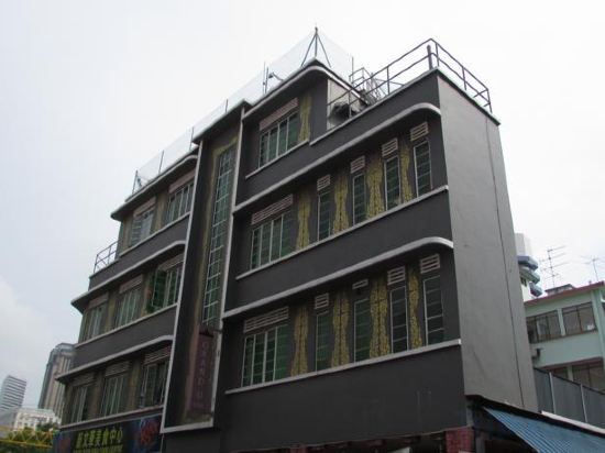 Фото Meriton Hotel