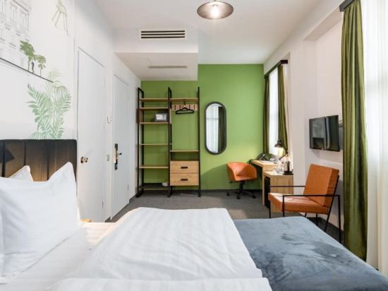 Фото Graphica Tbilisi Hotel